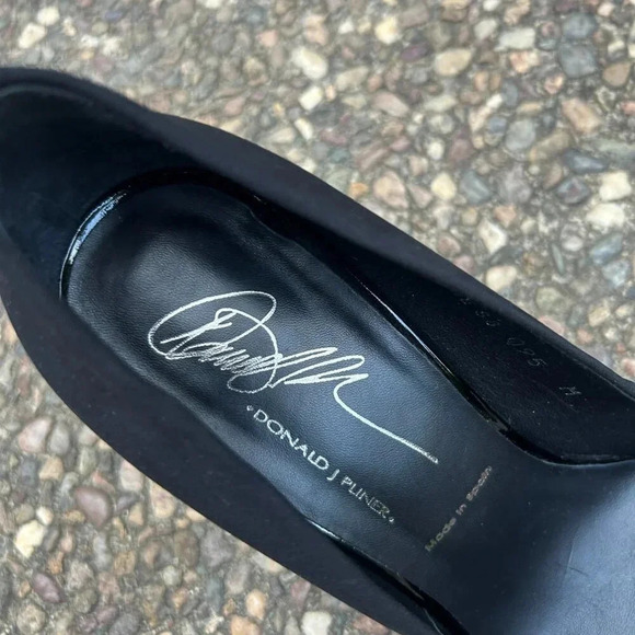 Donald J. Pliner Brave Black Crepe Elastic Stiletto 4” Heels Size 9.5 - Picture 6 of 11